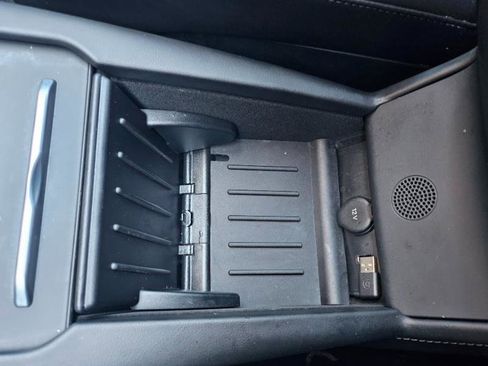 Used 2017 Tesla Model S 75D image 39