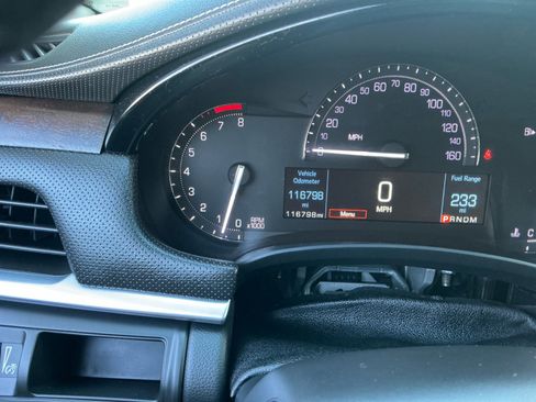 Used 2019 Cadillac XTS Luxury image 10