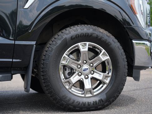 Used 2021 Ford F150 Lariat w/ Equipment Group 502A High AWD/4WD image 13