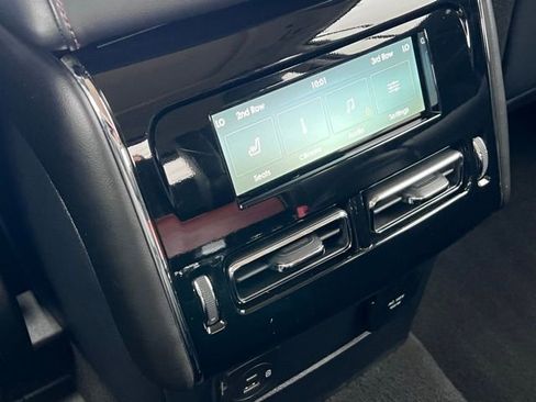 Used 2020 Lincoln Aviator Grand Touring w/ Equipment Group 302A AWD/4WD image 12