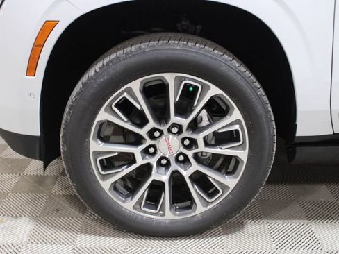 New 2026 GMC Yukon XL Denali AWD/4WD image 42