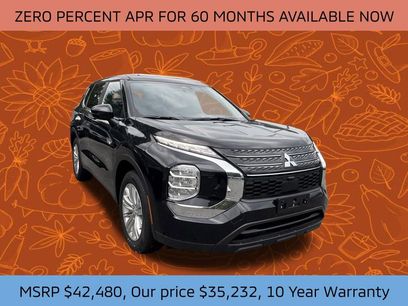 New 2025 Mitsubishi Outlander ES