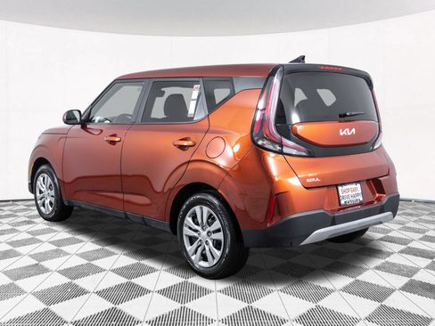 Used 2024 Kia Soul LX FWD image 13