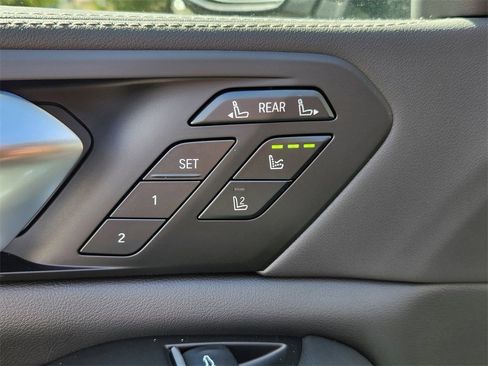 Used 2026 BMW X7 M60i image 18