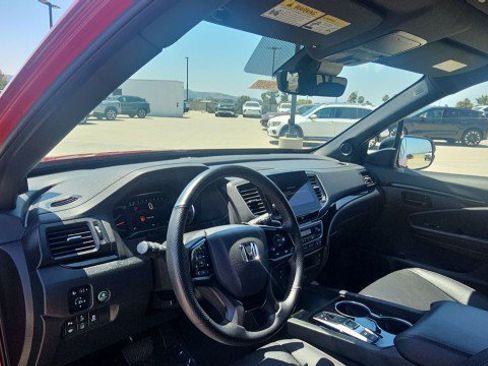 Used 2024 Honda Passport Black Edition image 10