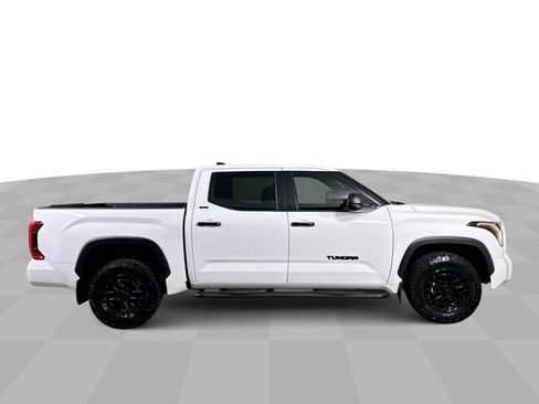 Used 2025 Toyota Tundra SR5 AWD/4WD image 9