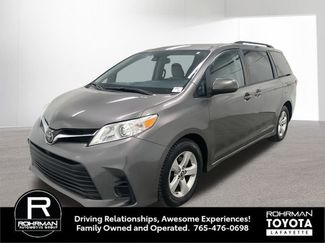 Used 2020 Toyota Sienna LE image 1