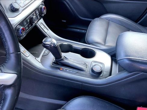 Used 2019 GMC Acadia SLT image 17