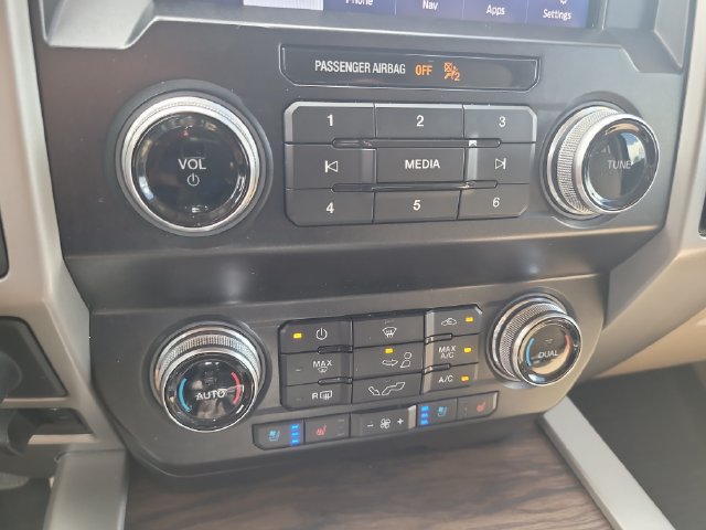 Used 2020 Ford F150 Lariat w/ Equipment Group 502A Luxury AWD/4WD image 26
