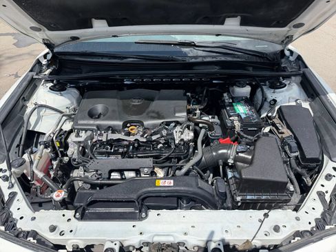 Used 2021 Toyota Camry SE w/ Convenience Package FWD image 23