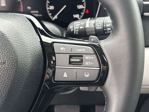 Used 2025 Honda Pilot Touring image 20