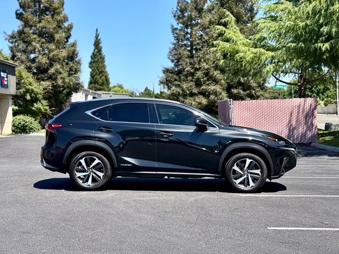 Used 2019 Lexus NX 300h AWD w/ Premium Package image 2