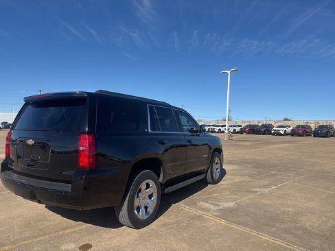Used 2018 Chevrolet Tahoe LT image 13