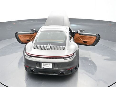 Used 2022 Porsche 911 Carrera 4 GTS image 21