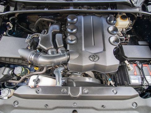 Used 2016 Toyota 4Runner Limited AWD/4WD image 50