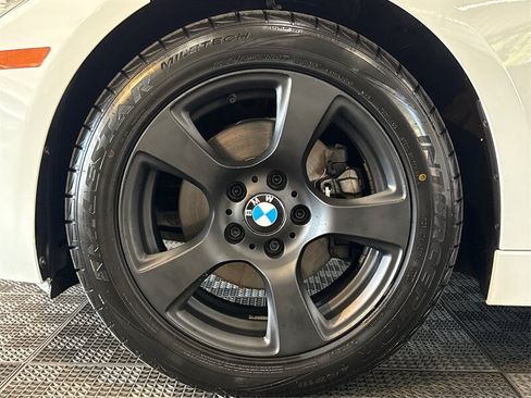 Used 2013 BMW 328i Sedan RWD image 18