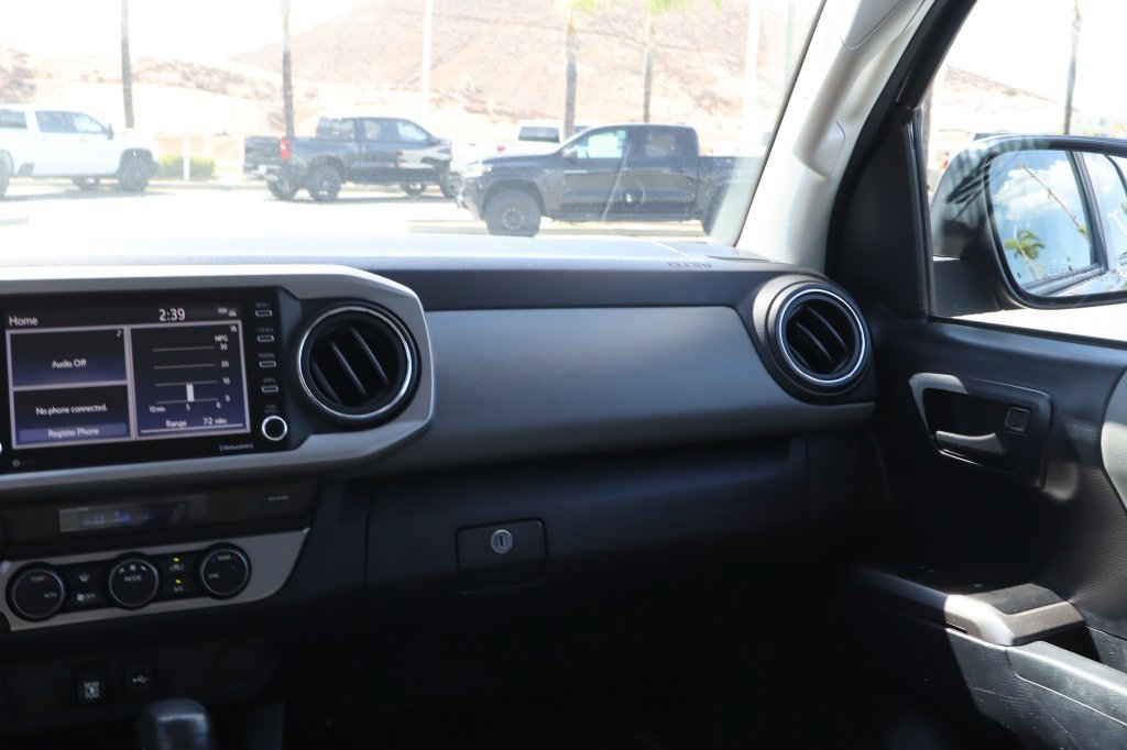 Used 2021 Toyota Tacoma SR5 RWD image 31