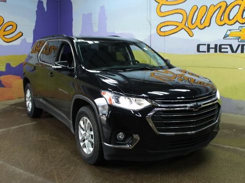 Used 2019 Chevrolet Traverse LT image 4
