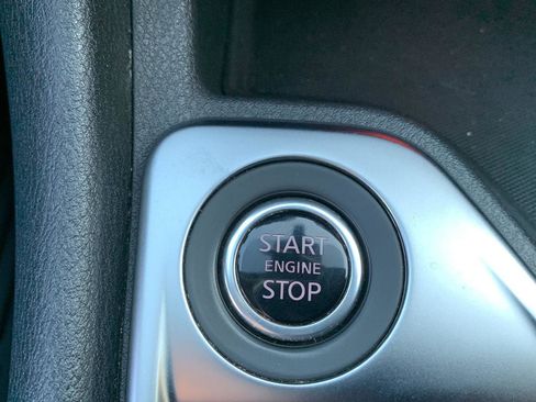 Used 2021 Nissan Sentra SV image 19