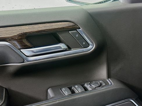 Used 2024 GMC Sierra 1500 Elevation image 15