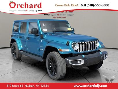 New 2024 Jeep Wrangler Unlimited Sahara w/ Technology Group