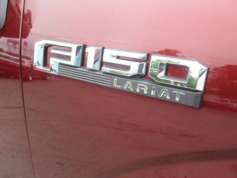 Used 2016 Ford F150 Lariat w/ Equipment Group 502A Luxury AWD/4WD image 4