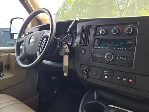 Used 2021 Chevrolet Express 2500 w/ Safety Package RWD image 13