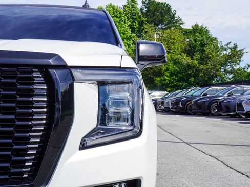 Used 2021 GMC Yukon SLT w/ SLT Luxury Plus Package RWD image 31