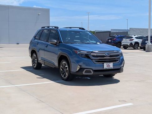 Used 2025 Subaru Forester Limited w/ Popular Package #2 AWD/4WD image 7