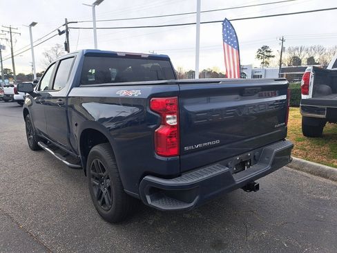 Used 2022 Chevrolet Silverado 1500 Custom w/ LPO, Dark Essentials Package image 10