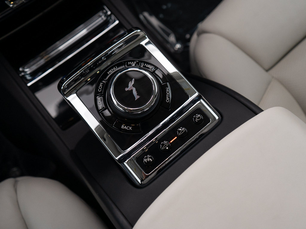 Certified 2018 Rolls-Royce Phantom Sedan RWD image 41
