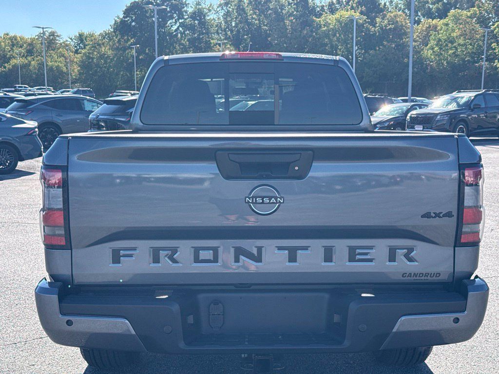 New 2027 Nissan Frontier SV w/ SV Convenience Package AWD/4WD image 4