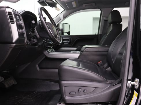 Used 2018 Chevrolet Silverado 2500 LTZ w/ Duramax Plus Package image 8