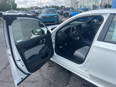 New 2026 Honda Civic image 18