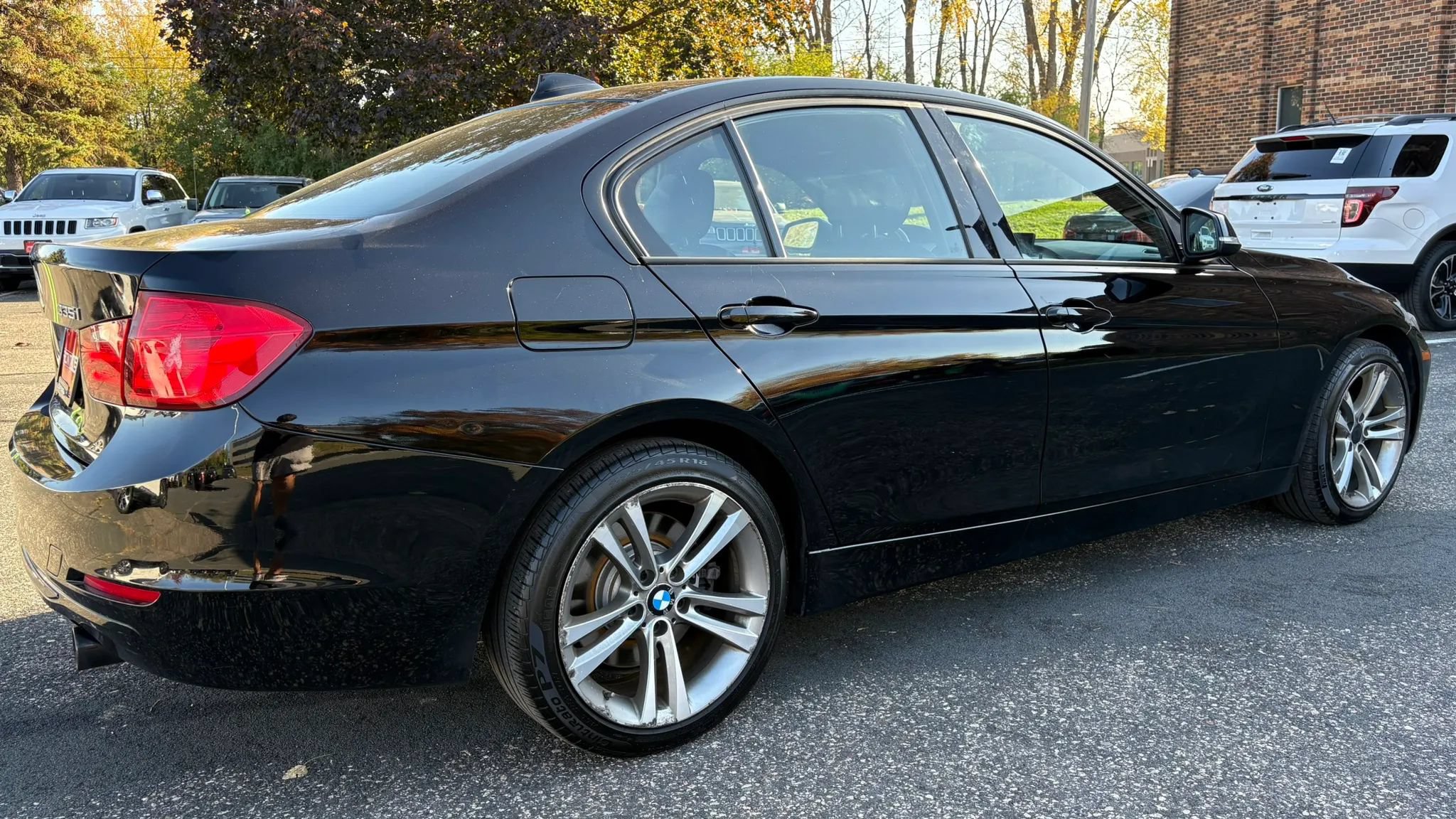 Used 2013 BMW 335i xDrive Sedan AWD/4WD image 10