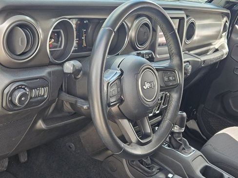 Used 2021 Jeep Wrangler Unlimited Sport image 8