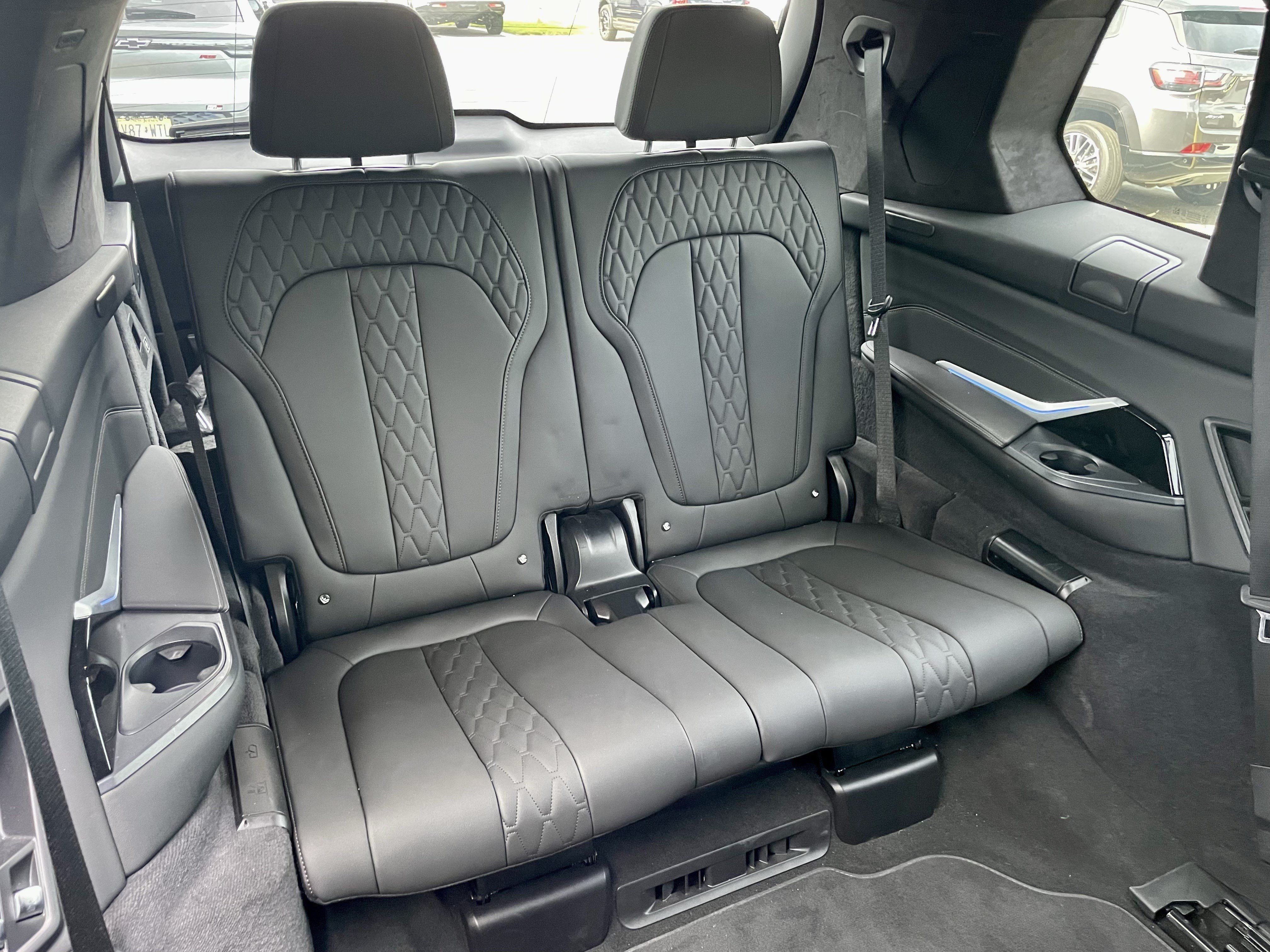 Used 2024 BMW X7 M60i w/ Executive Package AWD/4WD image 33