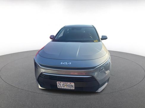 Used 2026 Kia Niro LX FWD image 2