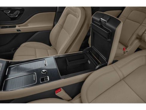 Used 2022 Lincoln Aviator Reserve w/ Elements Package Plus RWD image 14