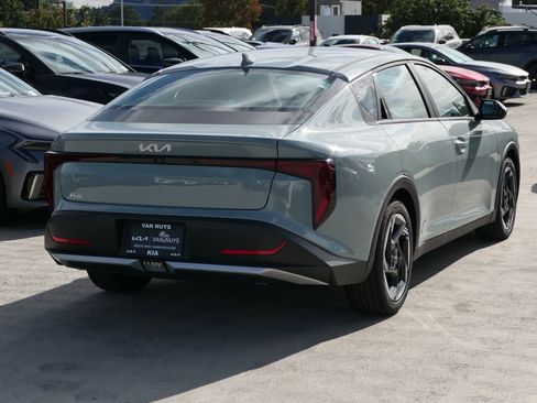 New 2025 Kia K4 EX image 3