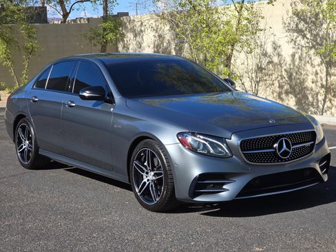 Used 2018 Mercedes-Benz E 43 AMG 4MATIC Sedan image 2