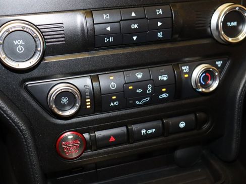 Used 2019 Ford Mustang Coupe image 16