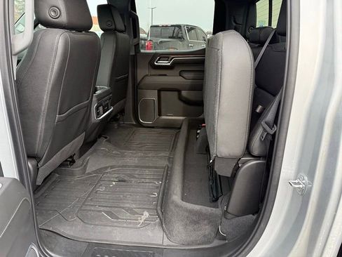 Used 2022 GMC Sierra 1500 SLT w/ SLT Convenience Package image 16