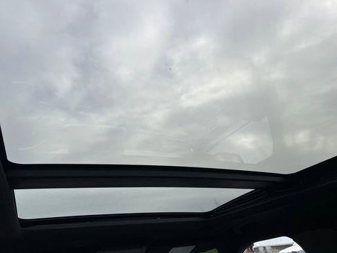 Used 2025 Ford Explorer ST w/ Sun And Sound Package image 28