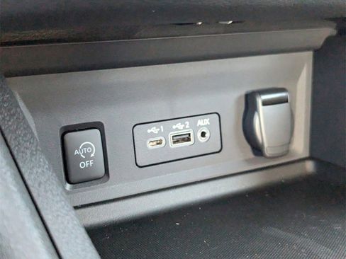 New 2025 Nissan Sentra SV image 17