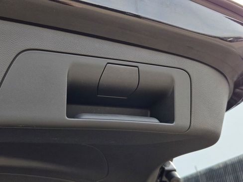 Used 2025 Buick Envision Preferred image 32