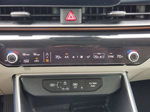 Used 2025 Kia Carnival SX Prestige FWD image 21