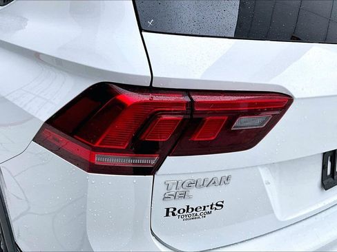 Used 2019 Volkswagen Tiguan SEL R-Line FWD image 20