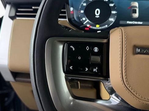 New 2026 Land Rover Range Rover Long Wheelbase SE image 35