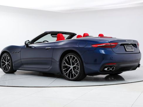 Certified 2026 Maserati GranCabrio Modena AWD/4WD image 3